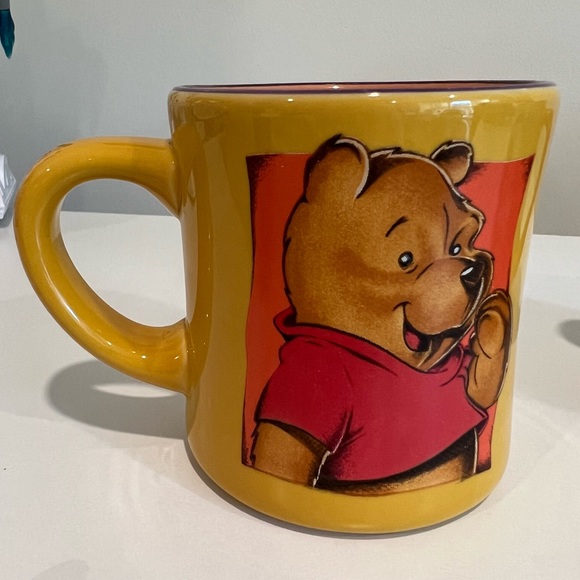 Vintage Winnie The Pooh & Tgger 12 Oz Mugs - Picture 4 of 10